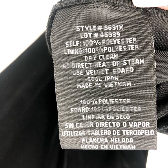 XSCAPE Women's Deta Off Shoulder Jumpsuit Size 12 Black Velvet Fold Over NWT - Picture 11 of 13